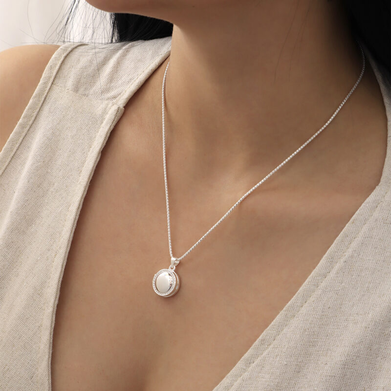 Relicario Recuerdo De Amor/ Plata ley 925. Marca Brazz By Roel.